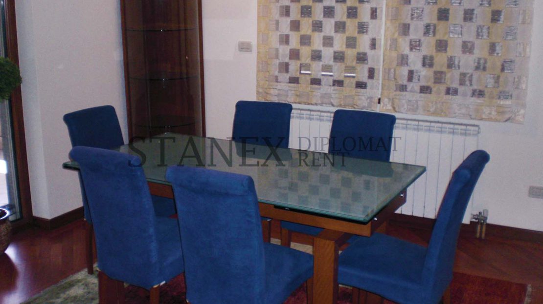 Three bedroom apartment Vracar Belgrade S1789