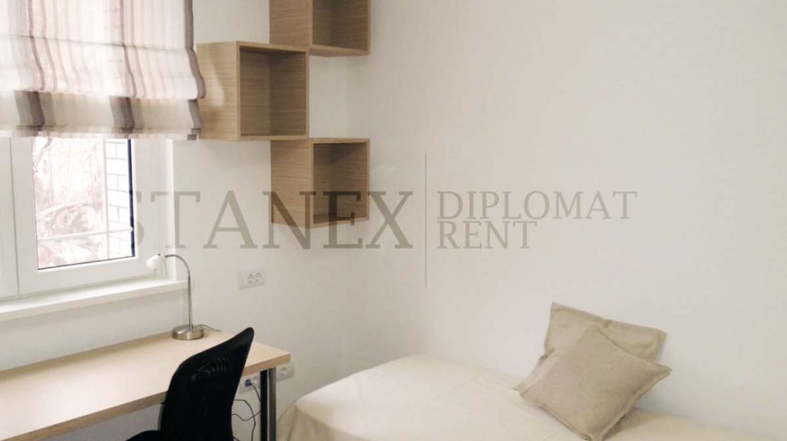 Three bedroom apartment Senjak Belgrade S761