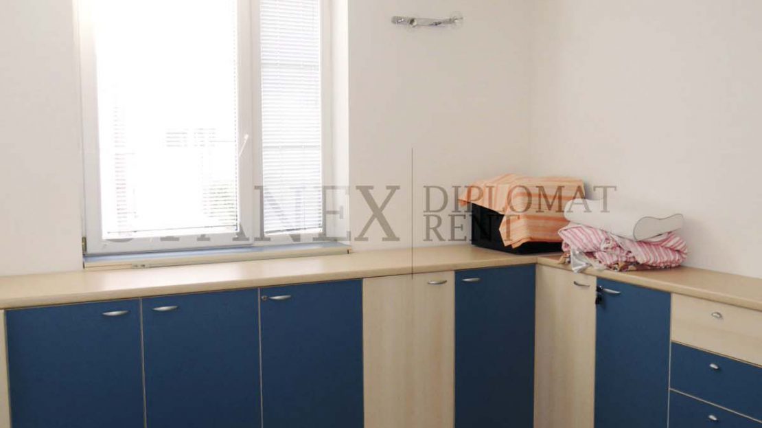 One bedroom apartment Senjak Belgrade S1953