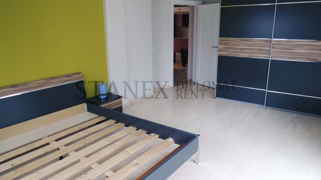 Three bedroom apartment Dedinje Belgrade S1828