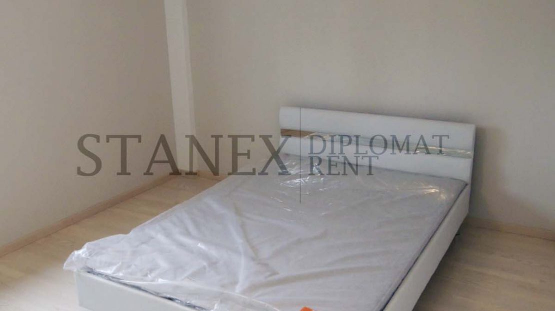 Three bedroom apartment Dedinje Belgrade S1828