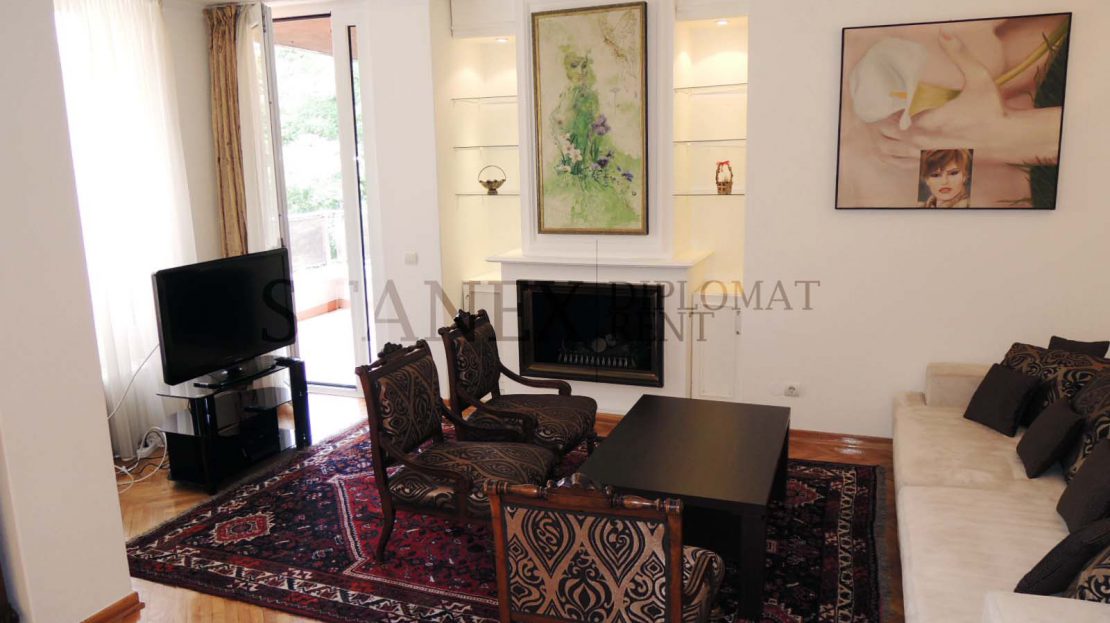 Three bedroom apartment Vracar Belgrade S1910