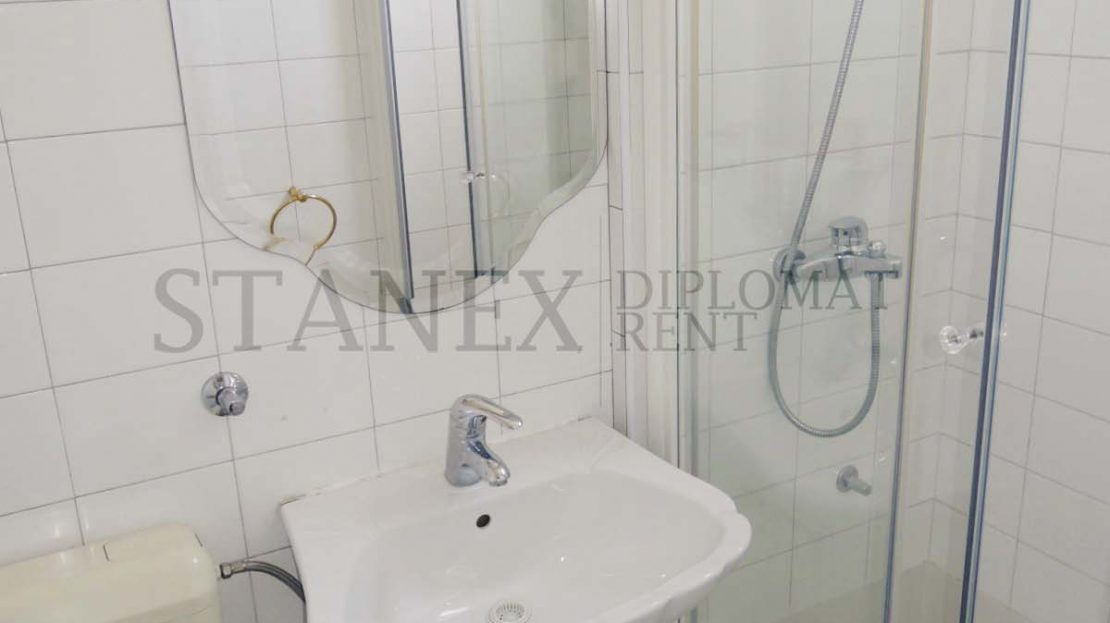 Three bedroom apartment Vracar Belgrade S1910